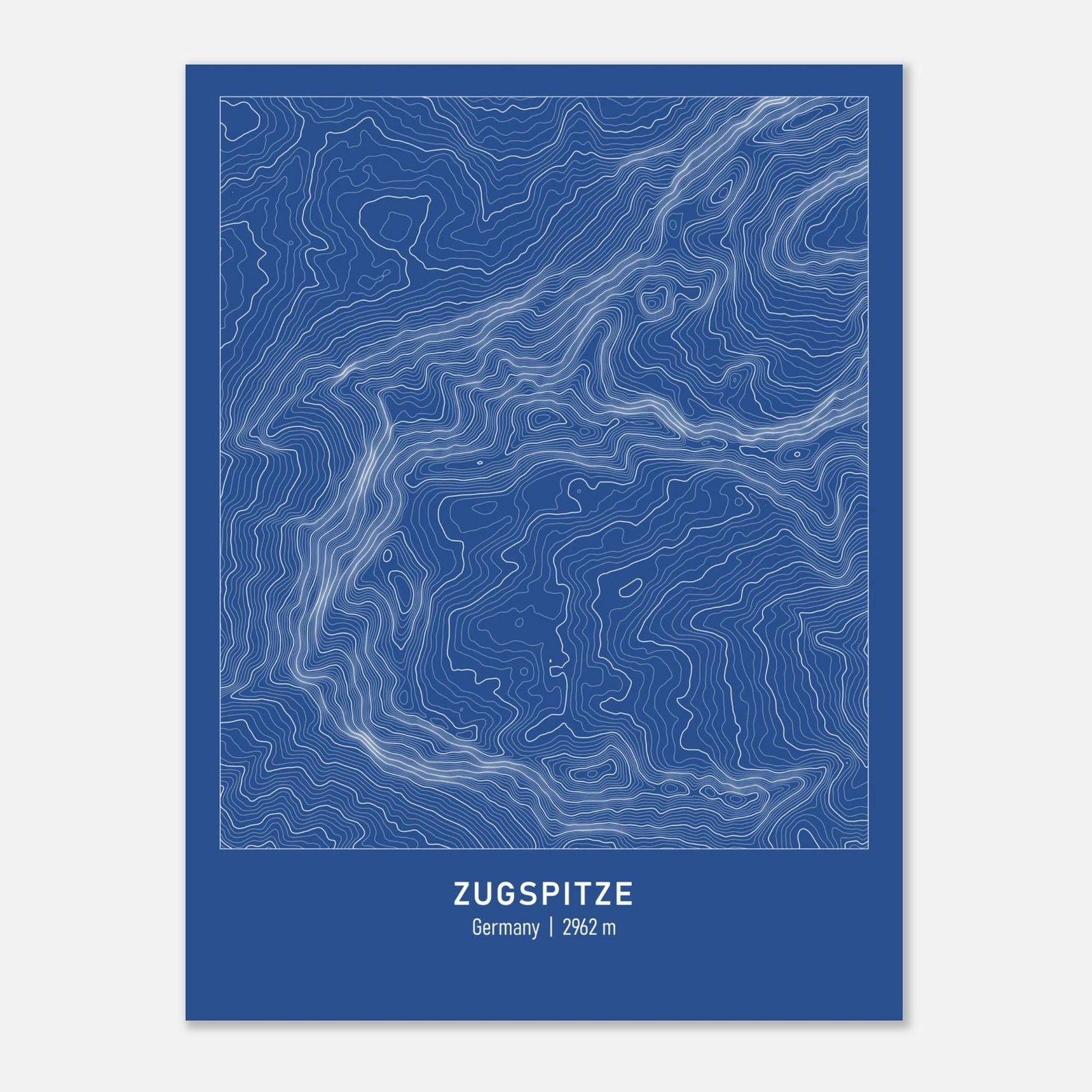 Topografische Karte des Zugspitze Bergs mit Höhenlinien auf blauem Hintergrund Poster